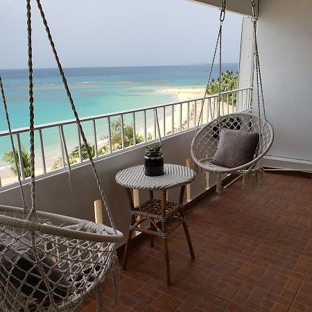 Gorgeous Beach Front Studio With Electricity Water Ac Luquillo Extérieur photo