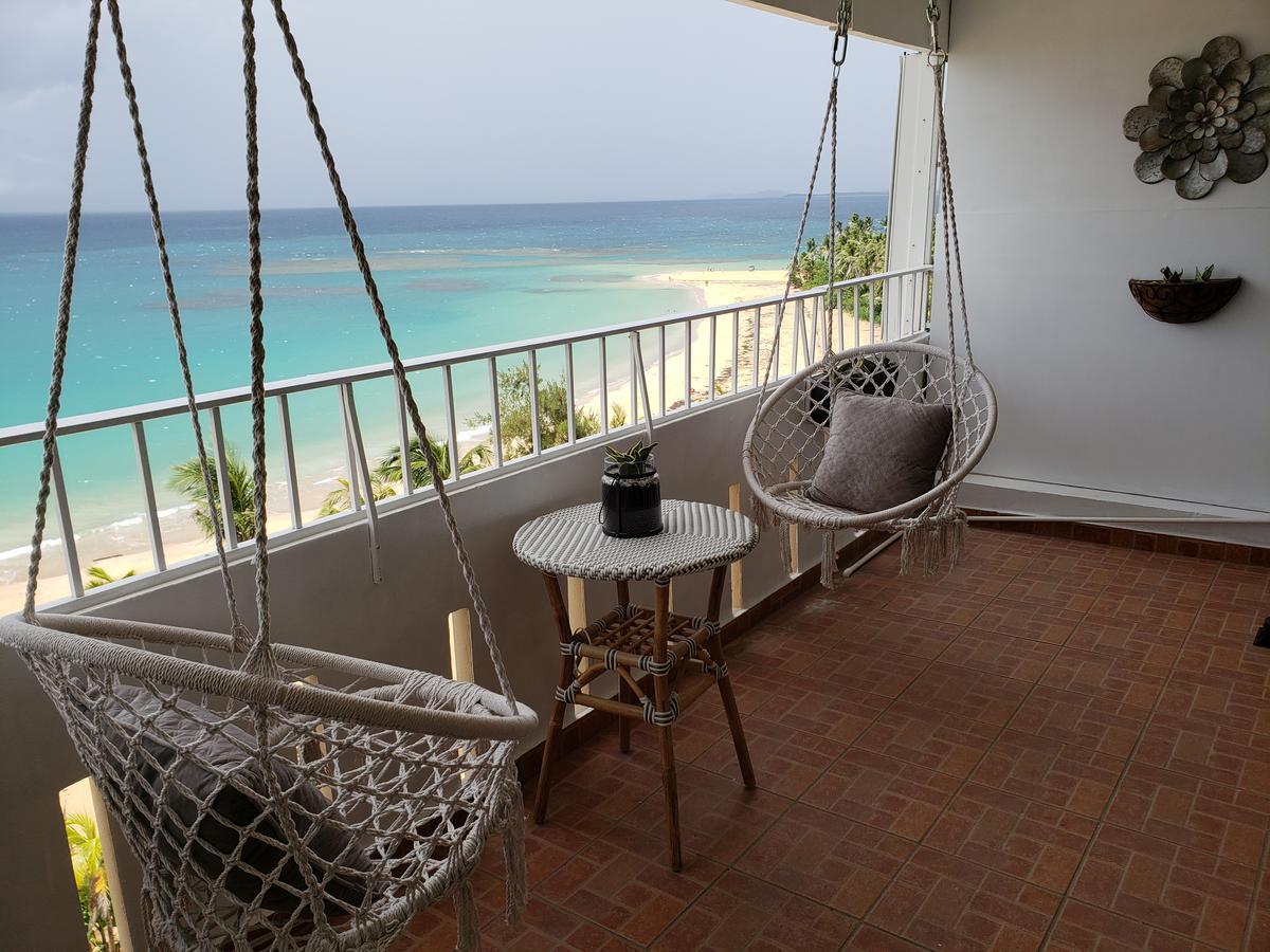 Gorgeous Beach Front Studio With Electricity Water Ac Luquillo Extérieur photo
